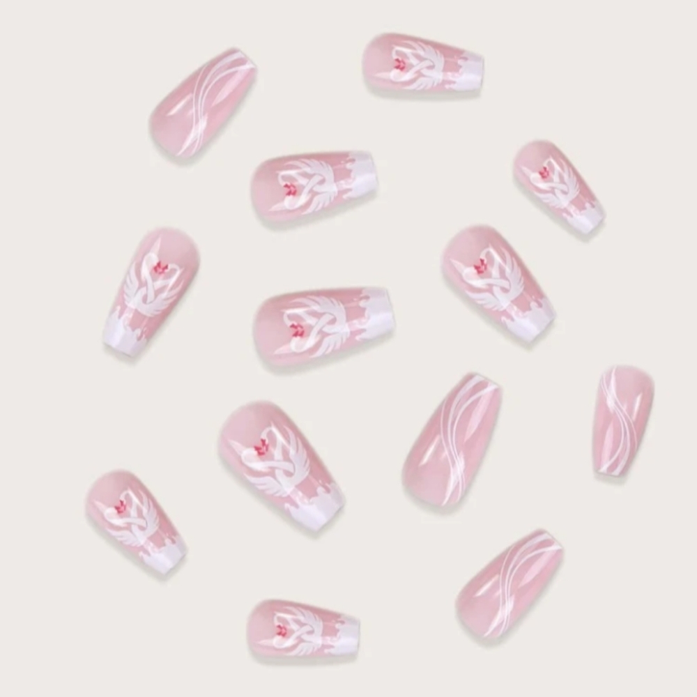 Swans in Love 24 piece nail set
